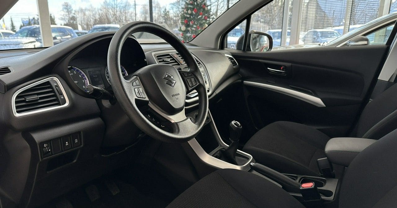 Zdjęcie oferty Suzuki SX4 S-Cross nr. 8