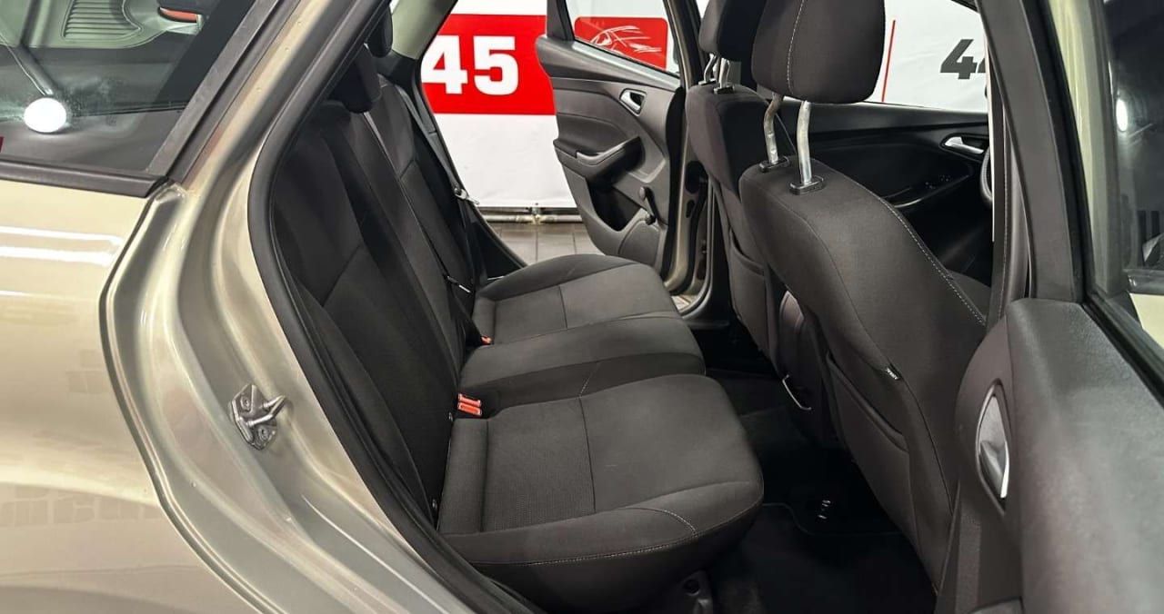 Zdjęcie oferty Ford Focus nr. 34