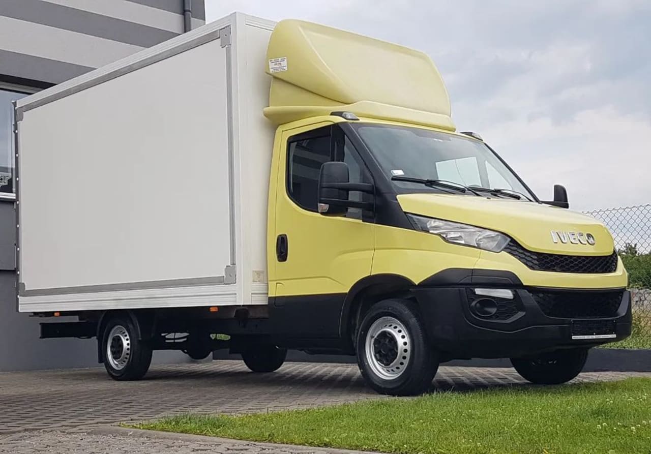 Zdjęcie oferty Iveco Daily KONTENER 8EP 4,14x2,22x2,20 KLIMA MANUAL DMC 3500 KG KRAJOWY nr. 30