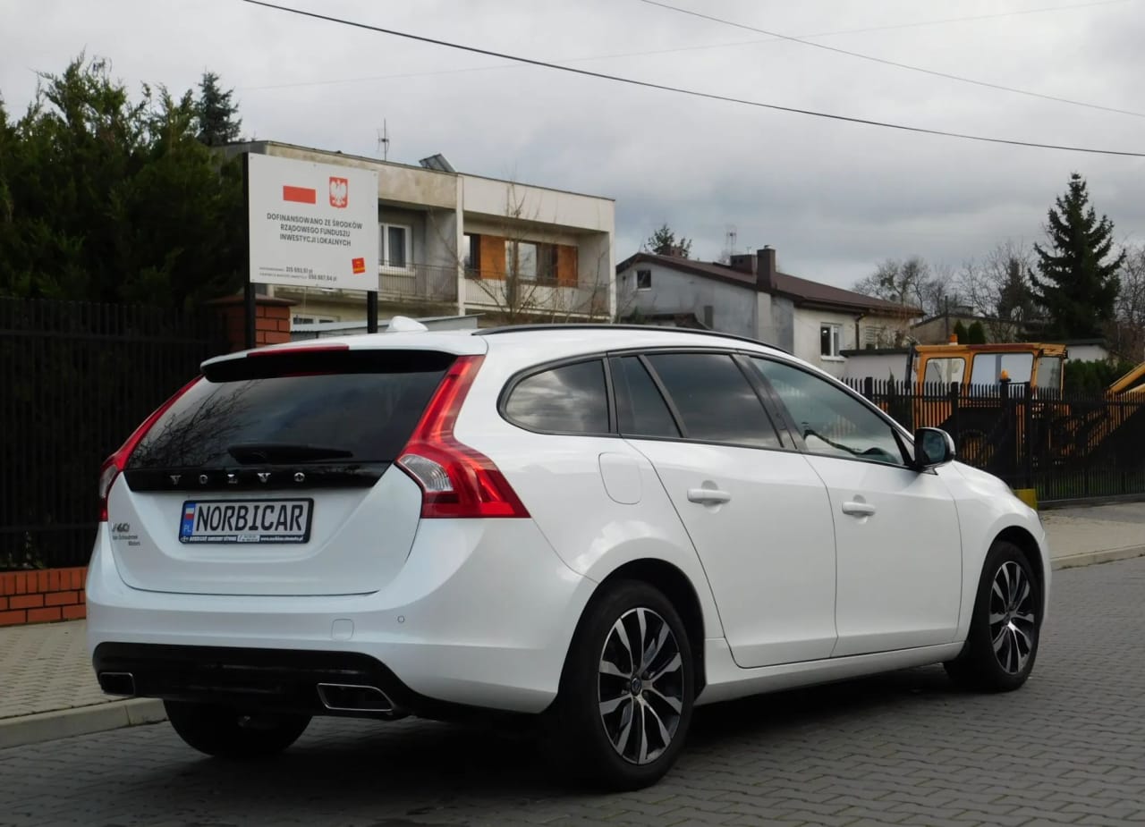 Zdjęcie oferty Volvo V60 nr. 5