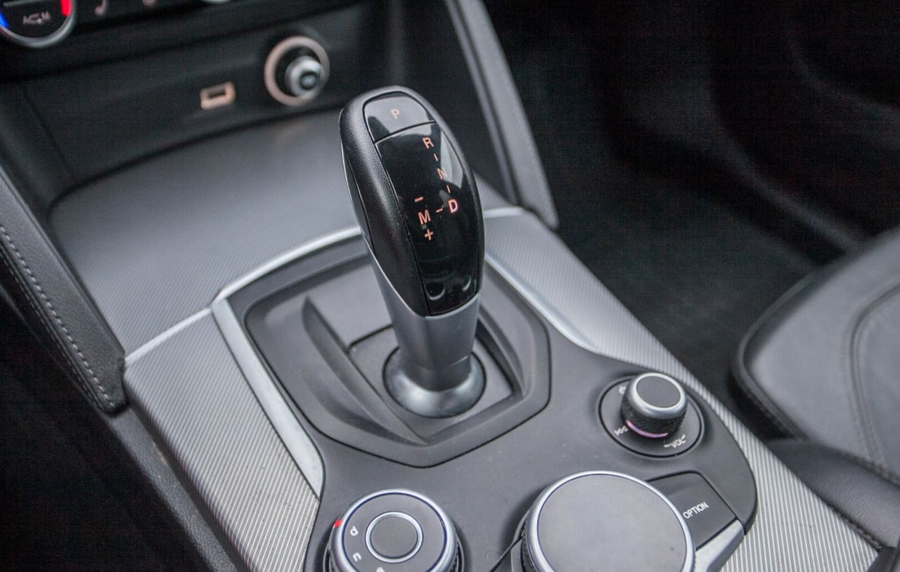 Zdjęcie oferty Alfa romeo Stelvio nr. 28