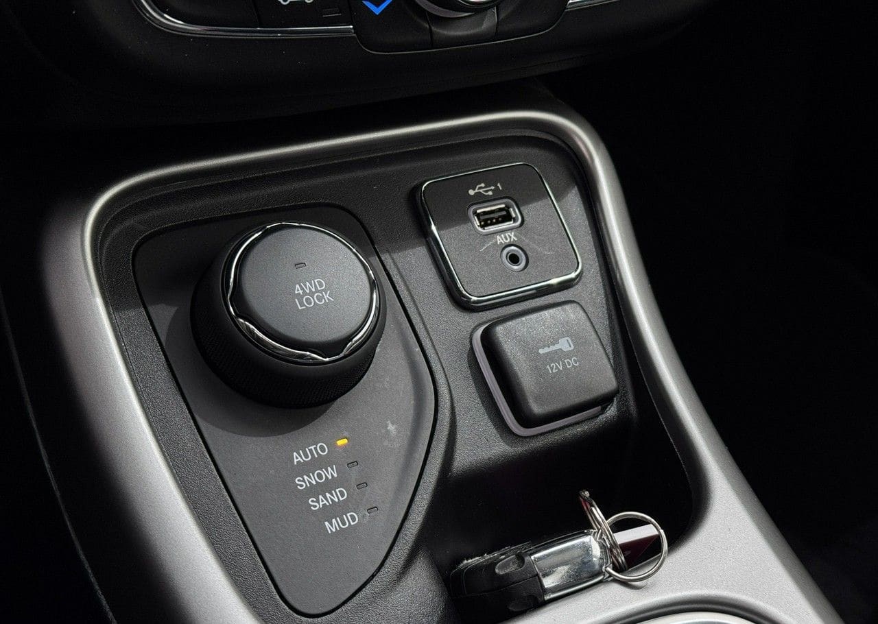 Zdjęcie oferty Jeep Compass nr. 26