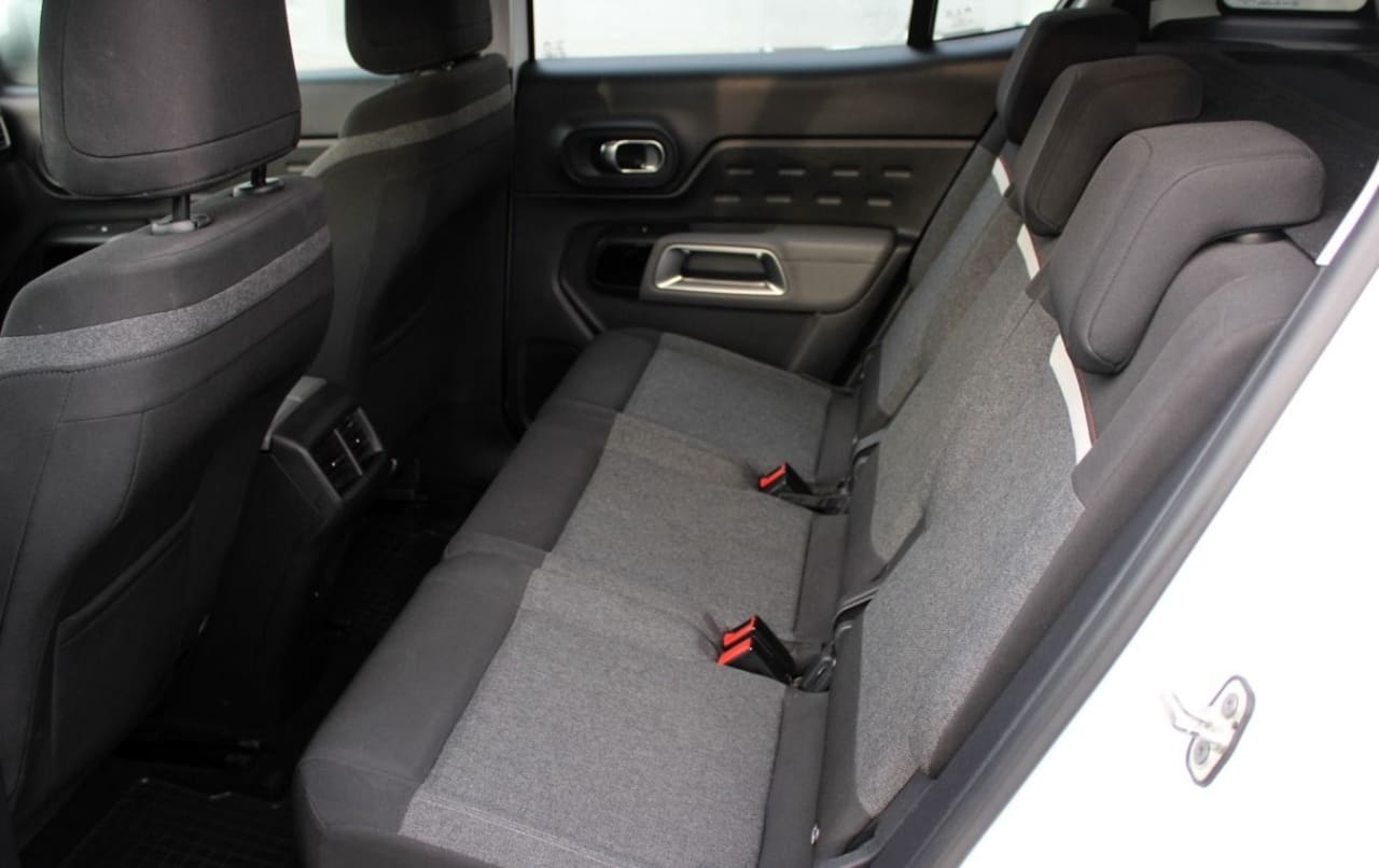Zdjęcie oferty Citroen C5 Aircross nr. 12