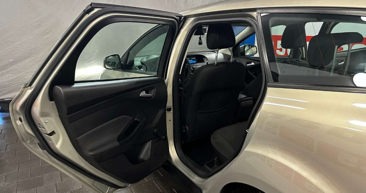 Zdjęcie oferty Ford Focus nr. 29