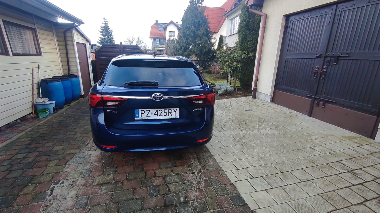 Zdjęcie oferty Toyota Avensis nr. 3