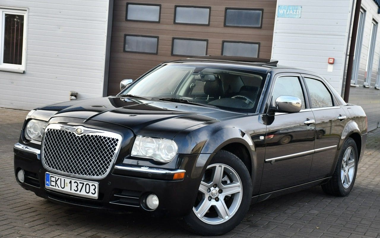 Zdjęcie oferty Chrysler 300C nr. 15