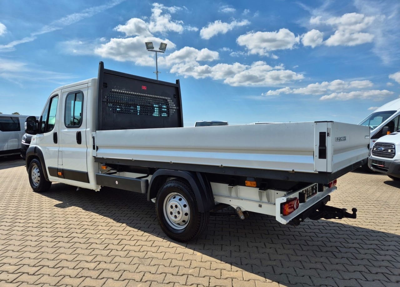 Zdjęcie oferty Peugeot Boxer DoKa *89999zł NETTO* 2,2HDi/165KM nr. 9
