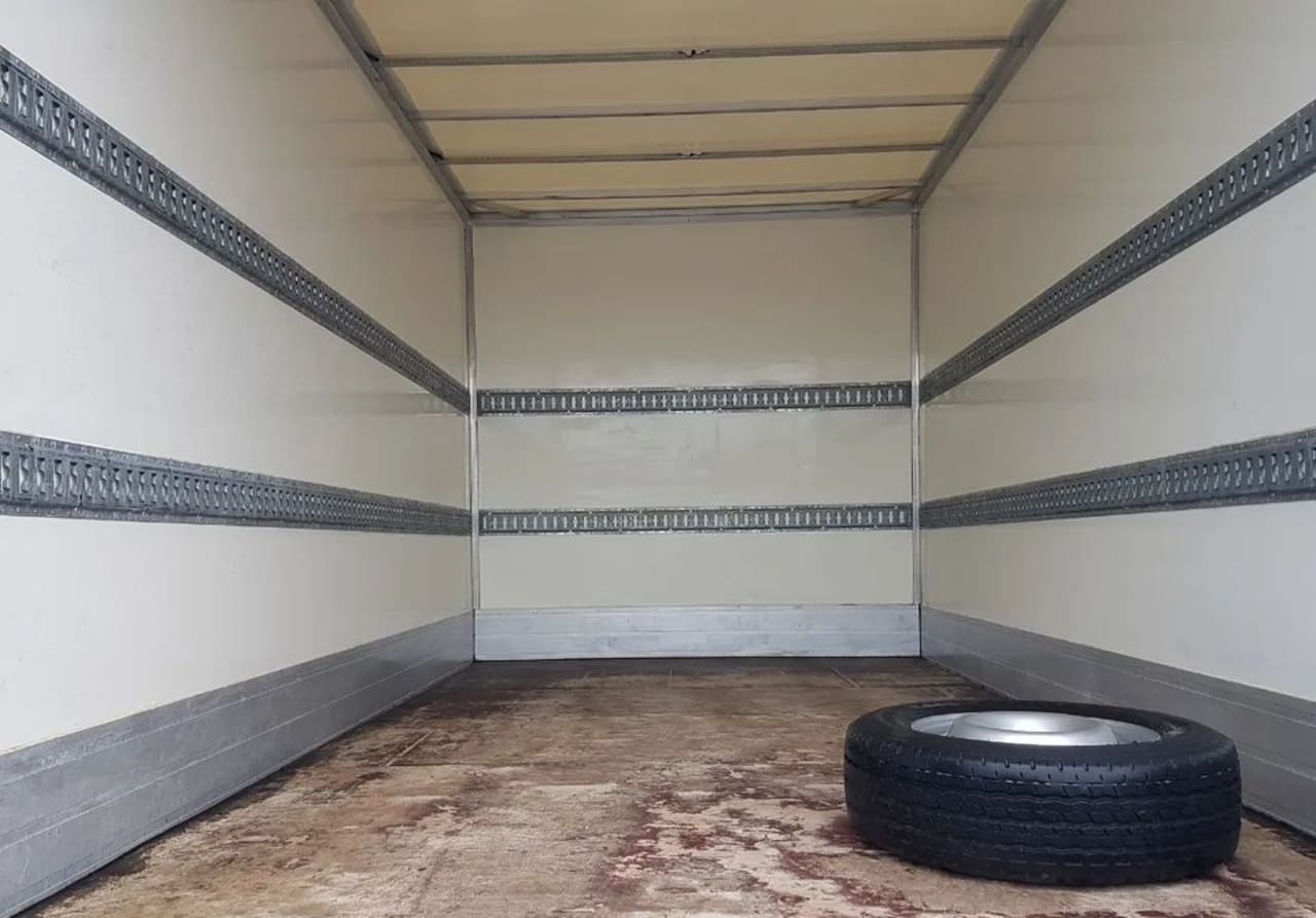 Zdjęcie oferty Iveco Daily KONTENER 8EP 4,14x2,22x2,20 KLIMA MANUAL DMC 3500 KG KRAJOWY nr. 26