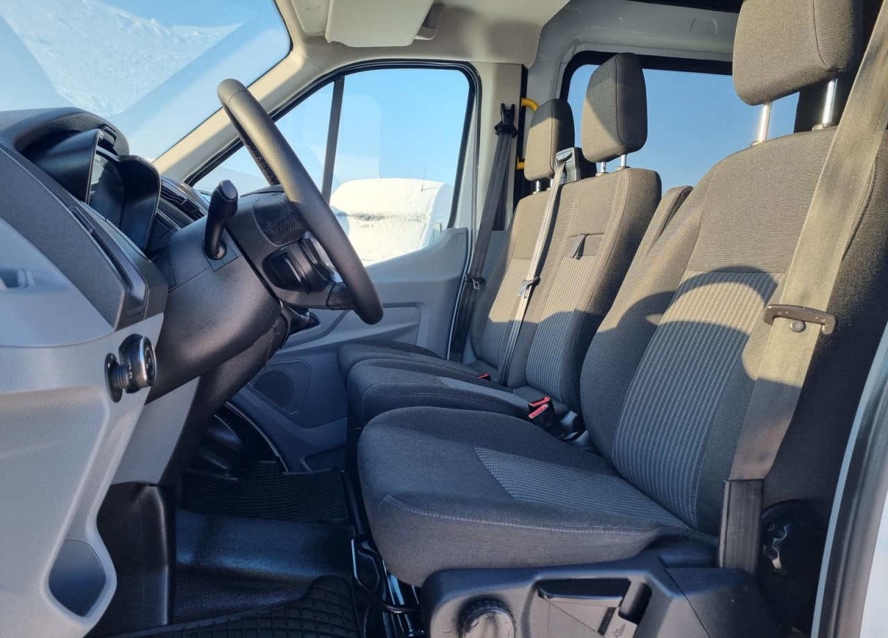 Zdjęcie oferty Ford Transit L3H2 *79999zł NETTO* Brygadówka 6 osób 2,0TdCi/131KM nr. 15