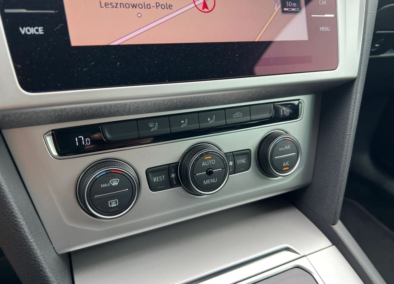 Zdjęcie oferty Volkswagen Passat nr. 18