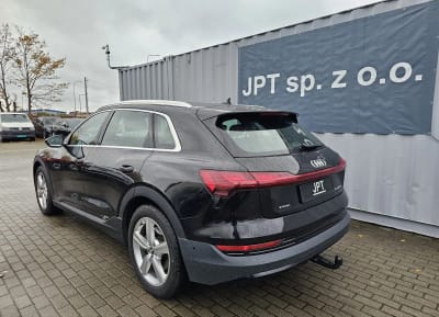 Zdjęcia oferty Audi e-tron nr. 5