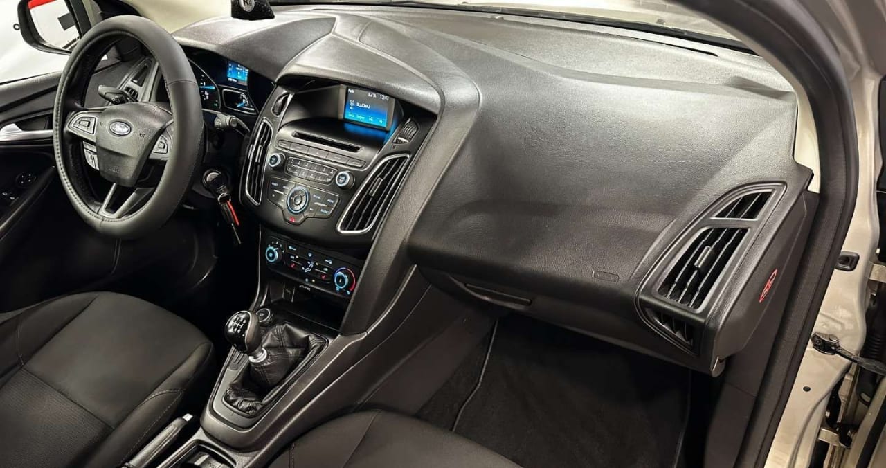 Zdjęcie oferty Ford Focus nr. 38