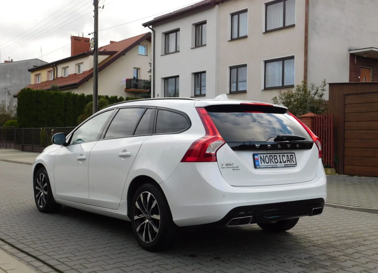 Zdjęcie oferty Volvo V60 nr. 6