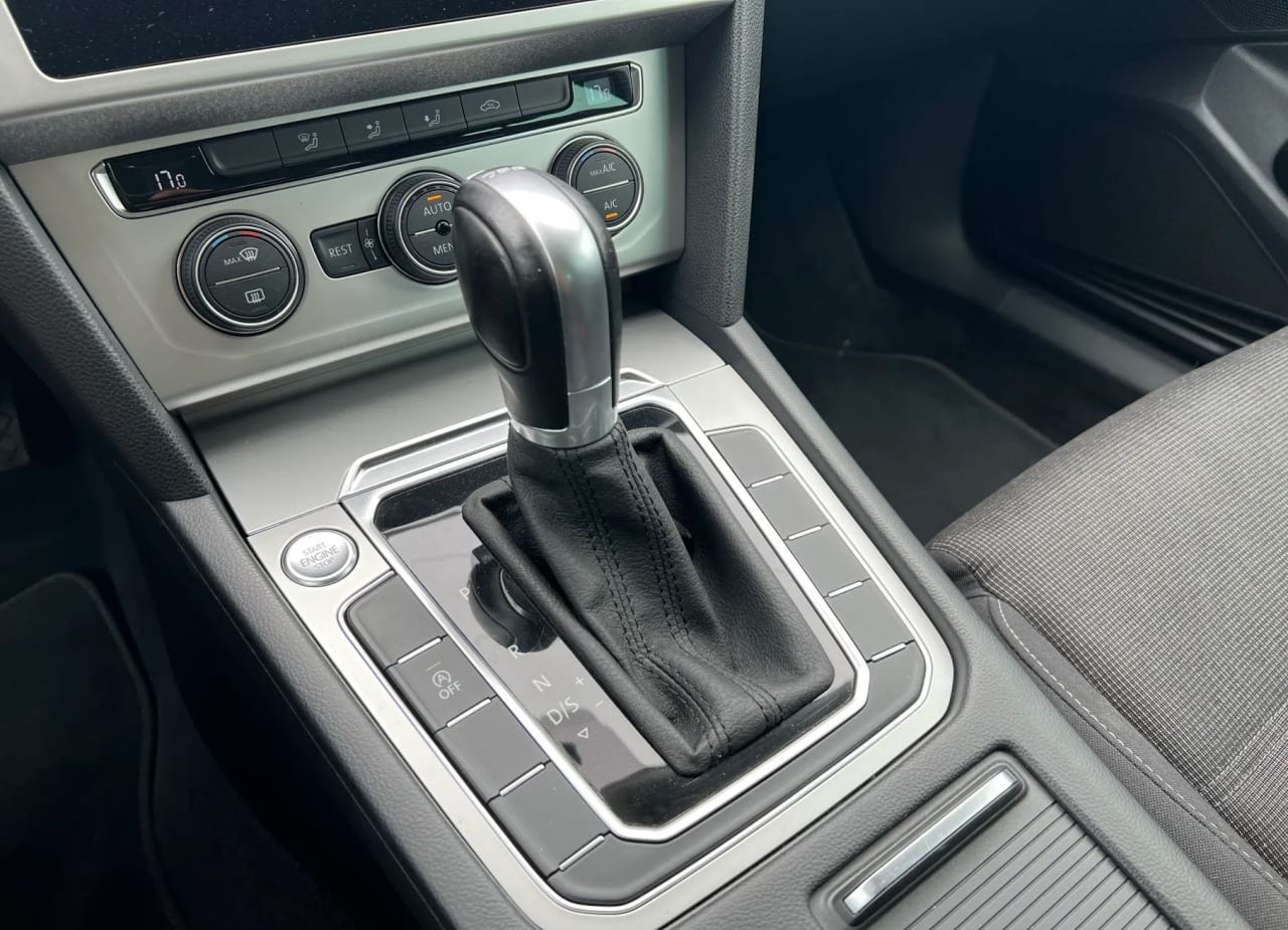Zdjęcie oferty Volkswagen Passat nr. 17