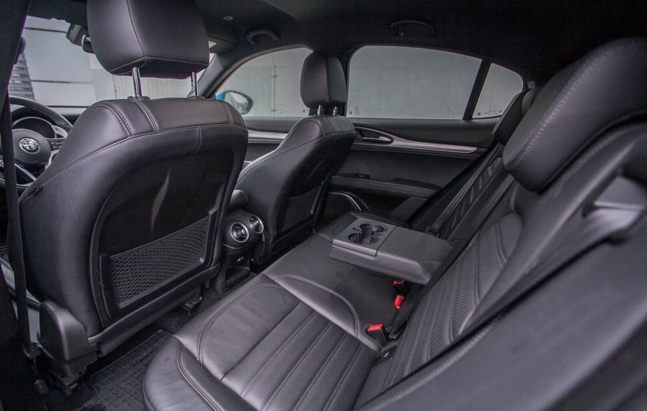 Zdjęcie oferty Alfa romeo Stelvio nr. 30
