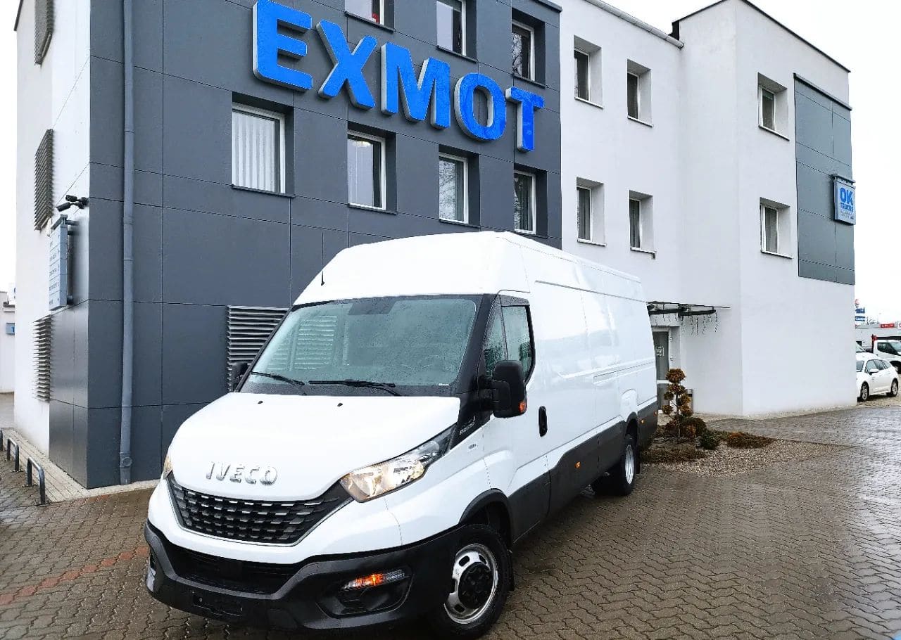 Zdjęcie oferty Iveco 35C16A8V Furgon 16m3 nr. 3