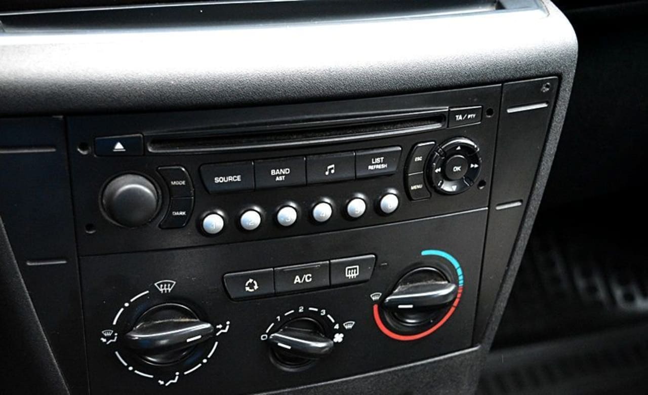 Zdjęcie oferty Citroen C4 nr. 11