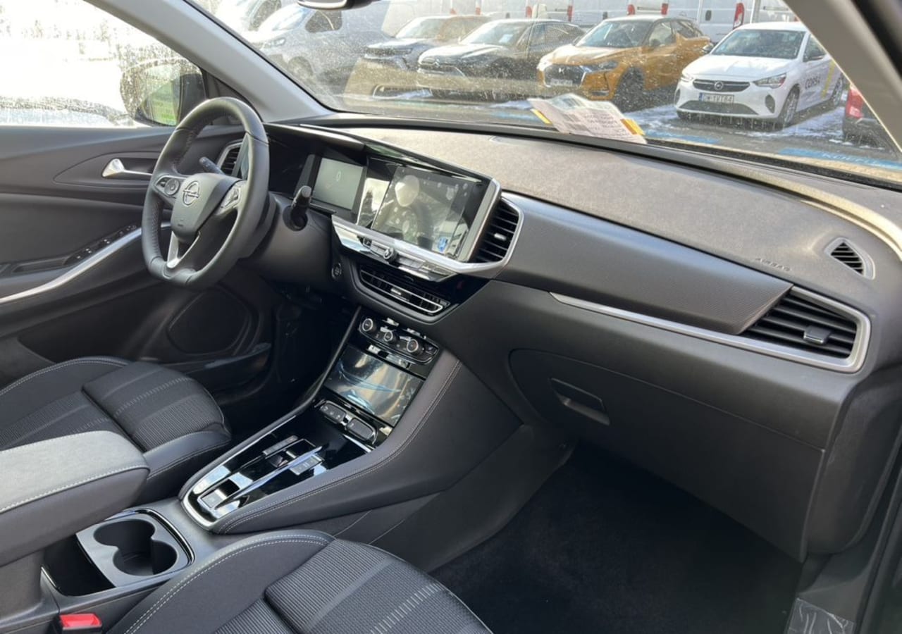 Zdjęcie oferty Opel Grandland nr. 8