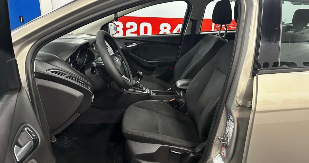 Zdjęcie oferty Ford Focus nr. 17
