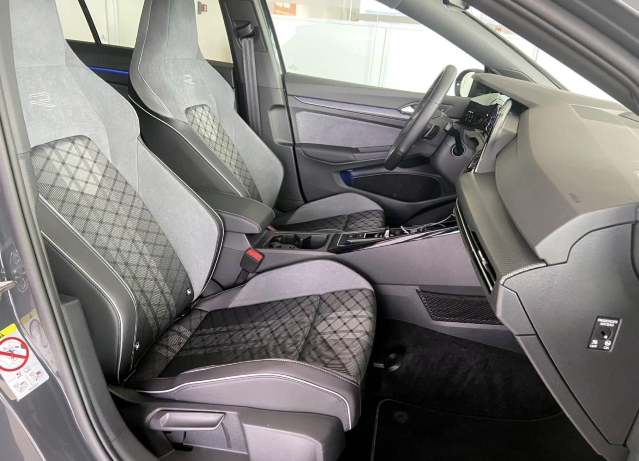 Zdjęcie oferty Volkswagen Golf nr. 11
