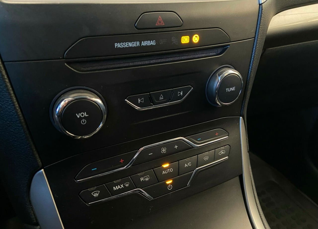 Zdjęcie oferty Ford Galaxy nr. 18