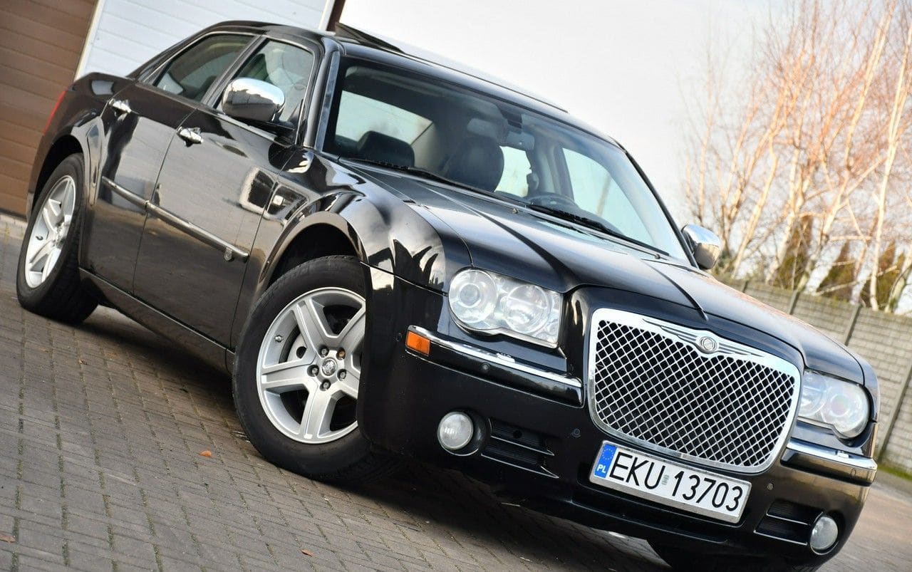 Zdjęcie oferty Chrysler 300C nr. 7