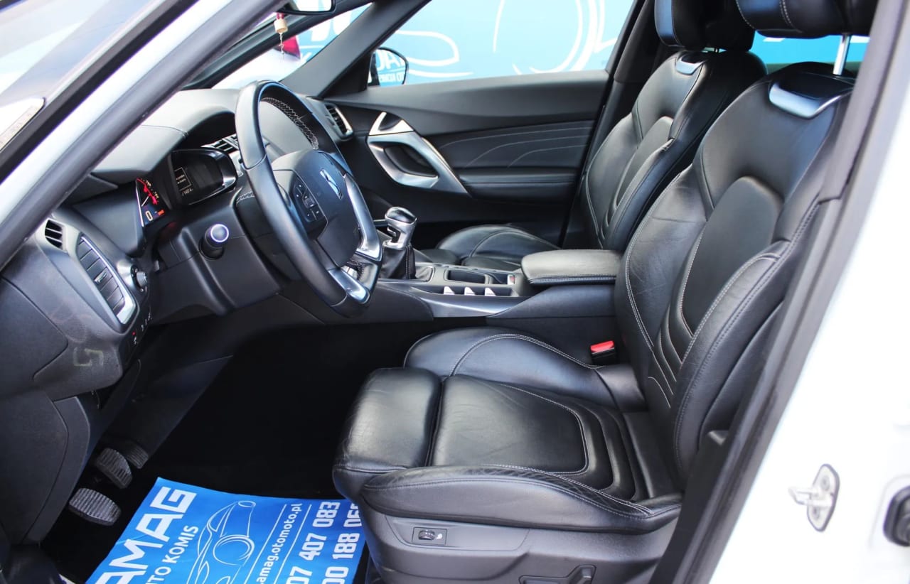 Zdjęcie oferty Citroen DS5 nr. 15