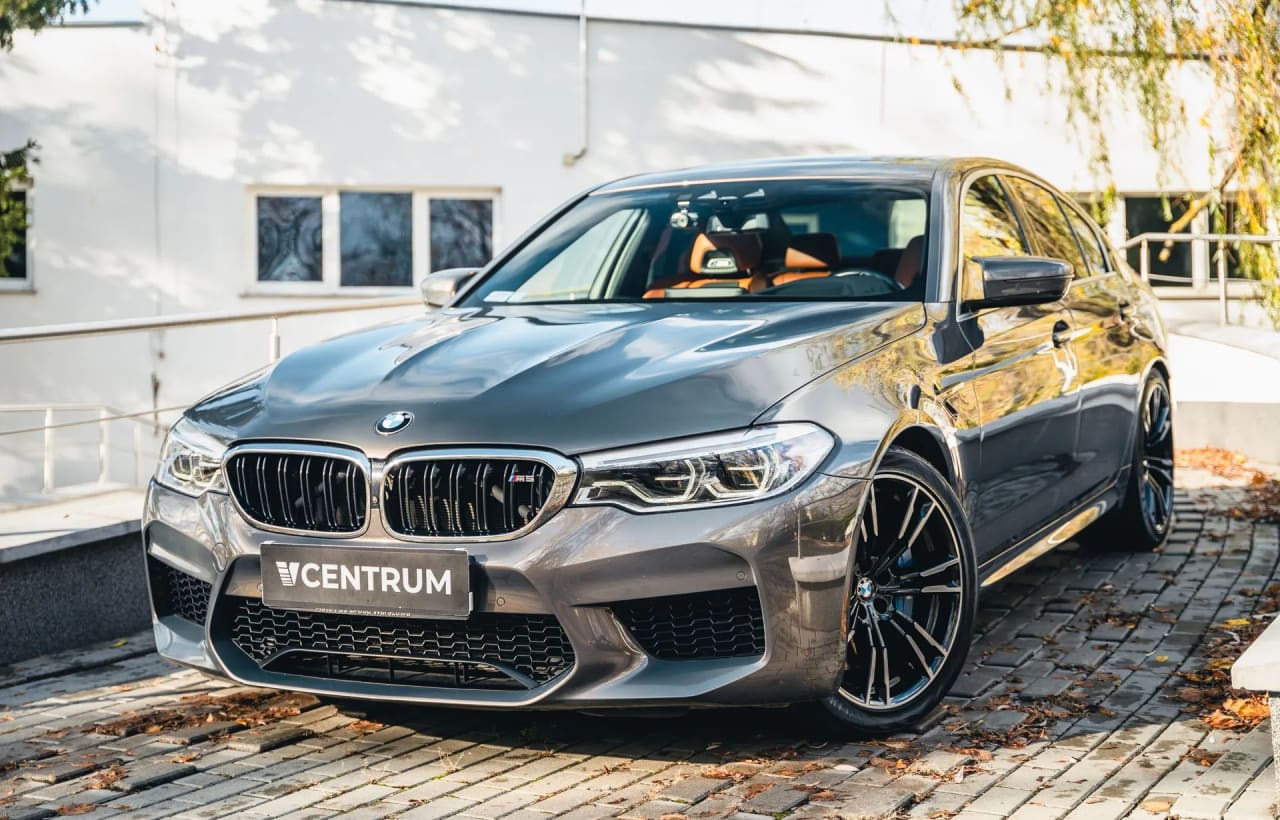 Zdjęcie oferty BMW M5 nr. 1