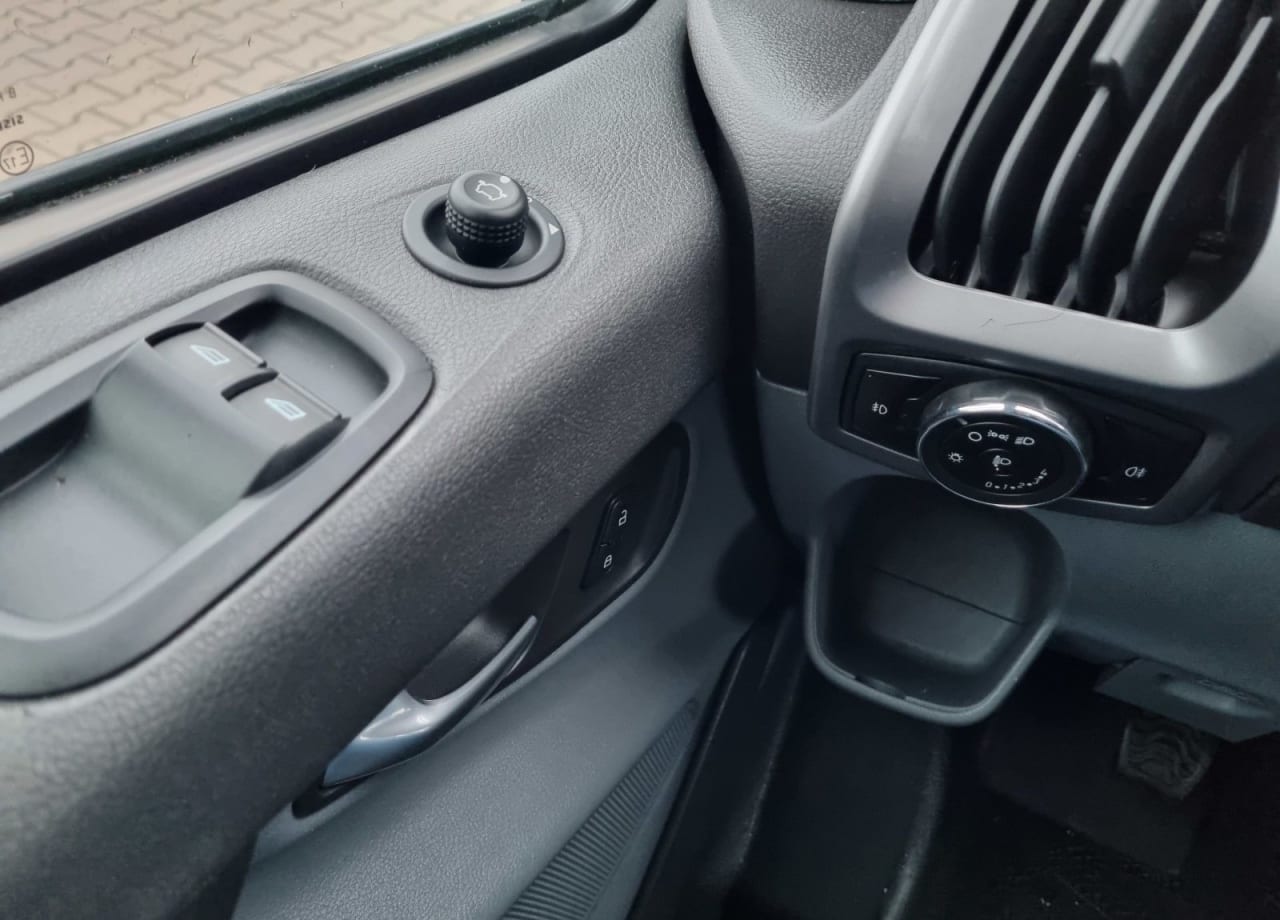 Zdjęcie oferty Ford Transit Custom Long *60900zł NETTO* 2,0TdCi/170KM nr. 16