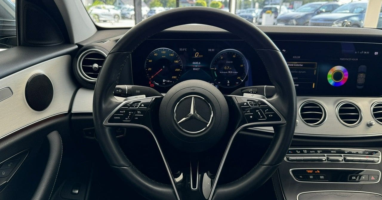 Zdjęcie oferty Mercedes-Benz Klasa E nr. 15