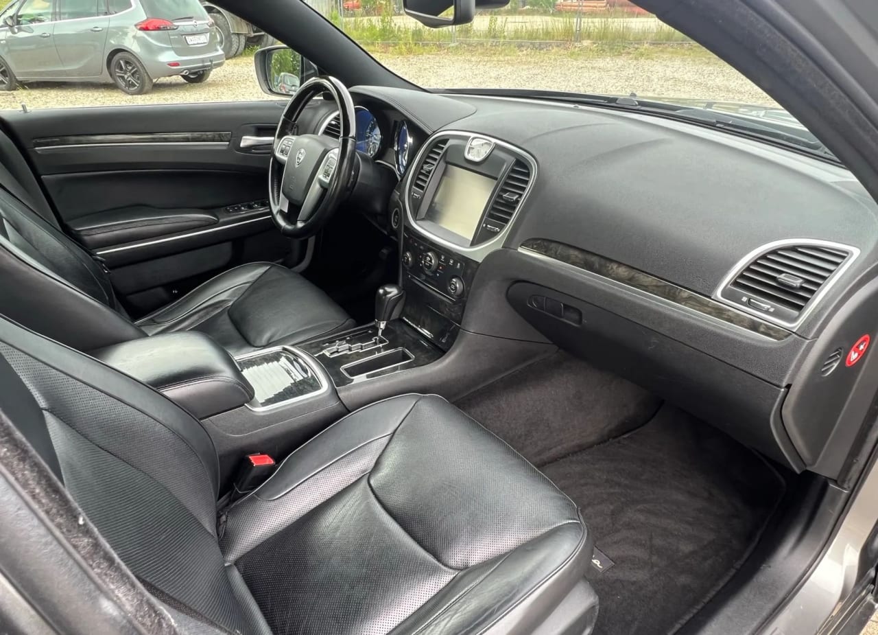 Zdjęcie oferty Lancia Thema nr. 21