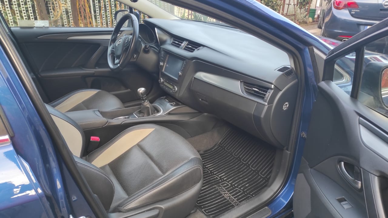 Zdjęcie oferty Toyota Avensis nr. 15