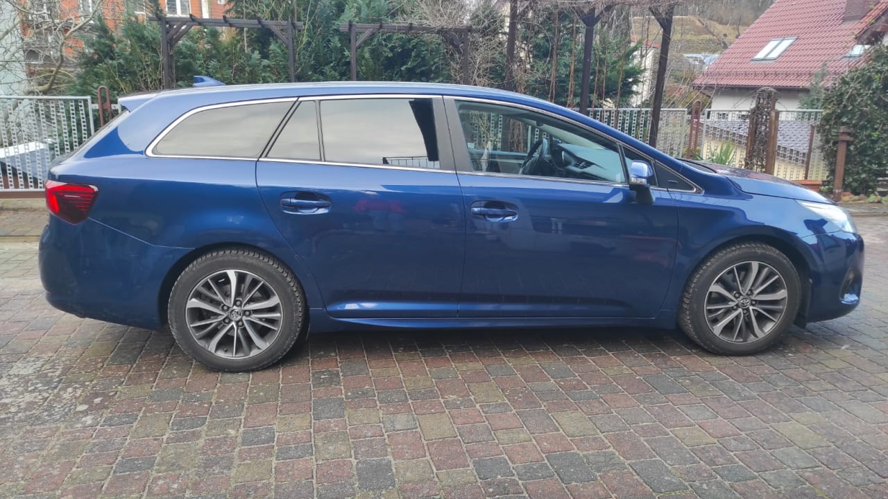Zdjęcie oferty Toyota Avensis nr. 9