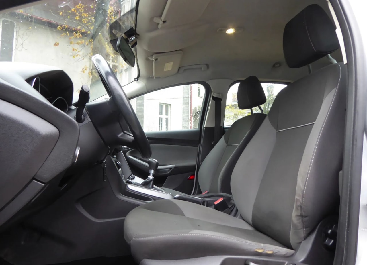 Zdjęcie oferty Ford Focus nr. 8