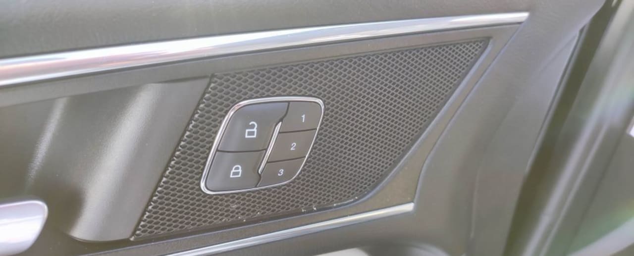 Zdjęcie oferty Ford S-Max nr. 26