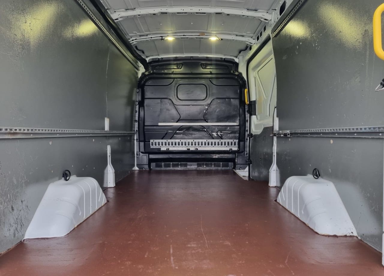 Zdjęcie oferty Ford Transit L3H2 *66999zł NETTO* 2,0 TdCi/131KM nr. 11