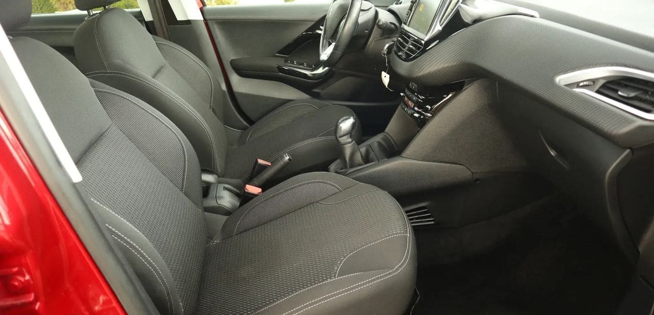 Zdjęcie oferty Peugeot 208 nr. 13
