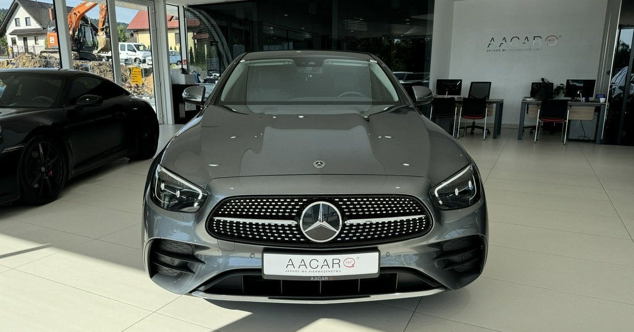 Zdjęcie oferty Mercedes-Benz Klasa E nr. 7
