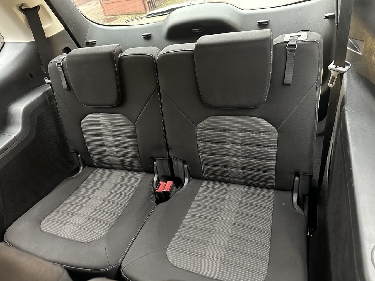 Zdjęcie oferty Ford Galaxy nr. 14