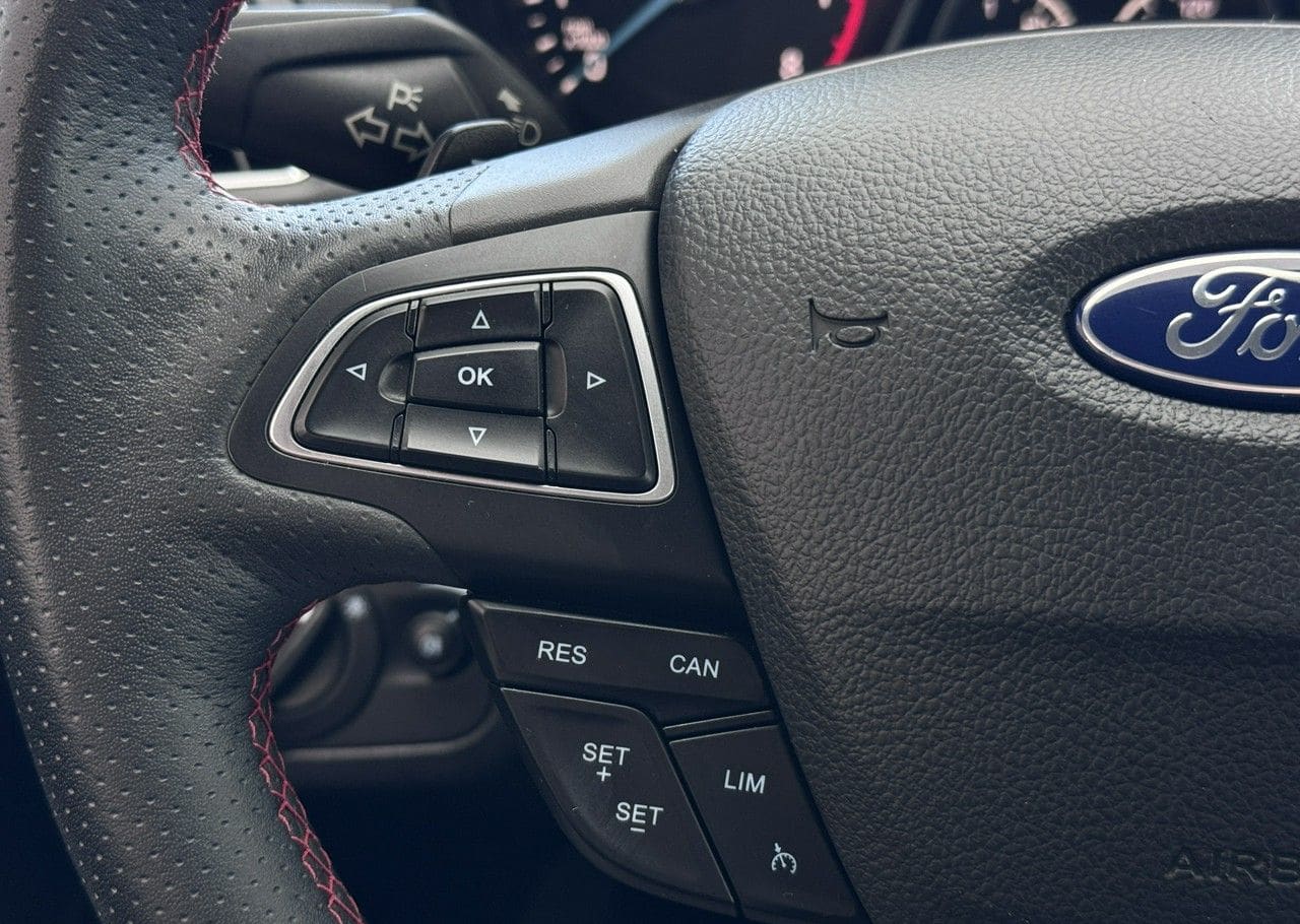 Zdjęcie oferty Ford Kuga nr. 24