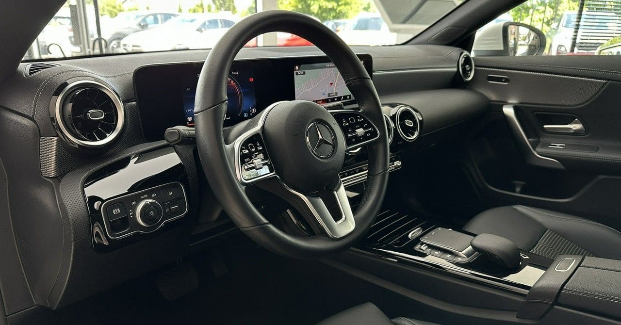 Zdjęcie oferty Mercedes-Benz CLA nr. 8