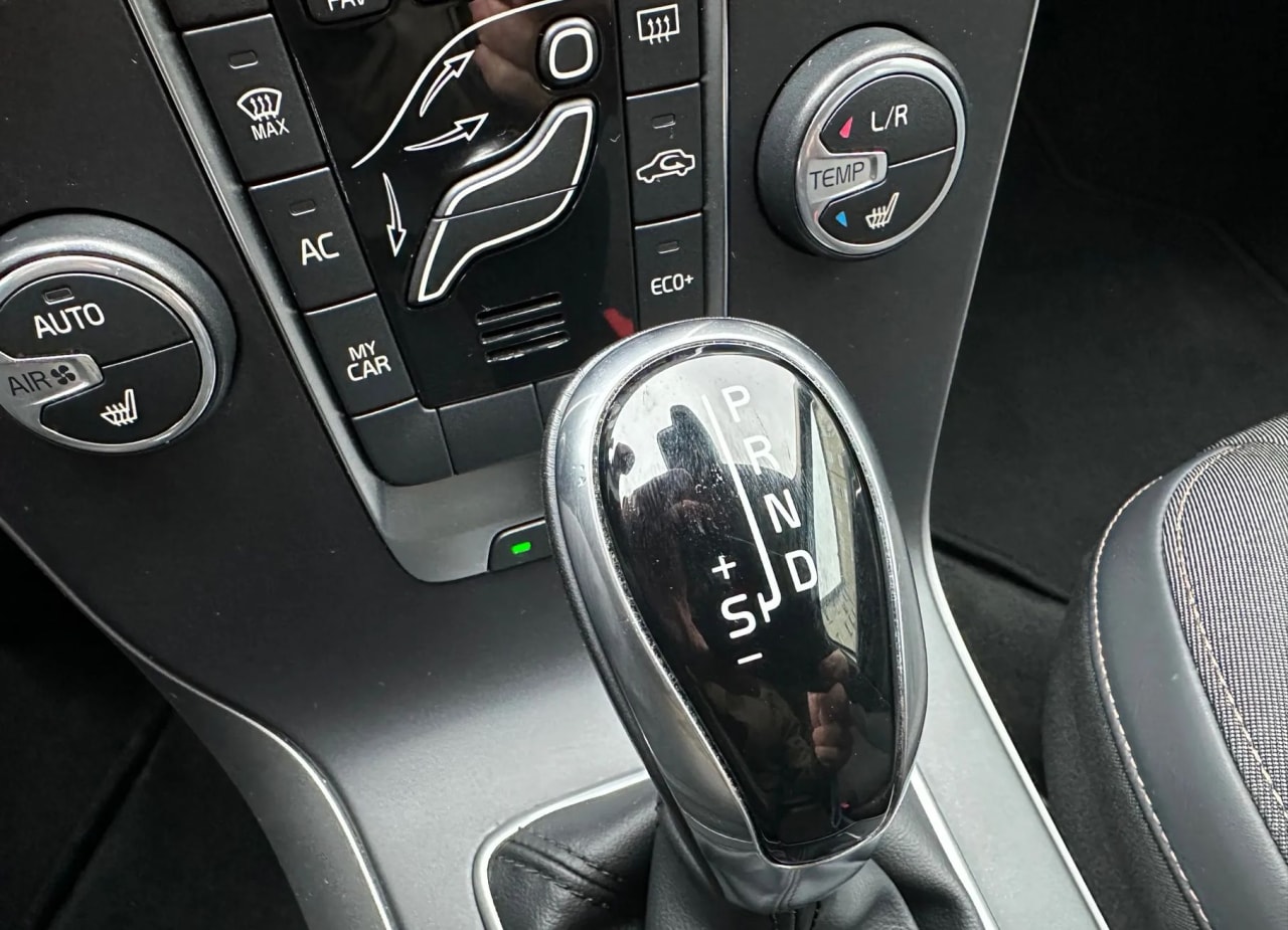 Zdjęcie oferty Volvo V40 nr. 18