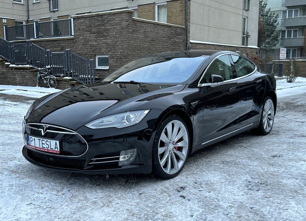 Zdjęcie oferty Tesla Model S nr. 2
