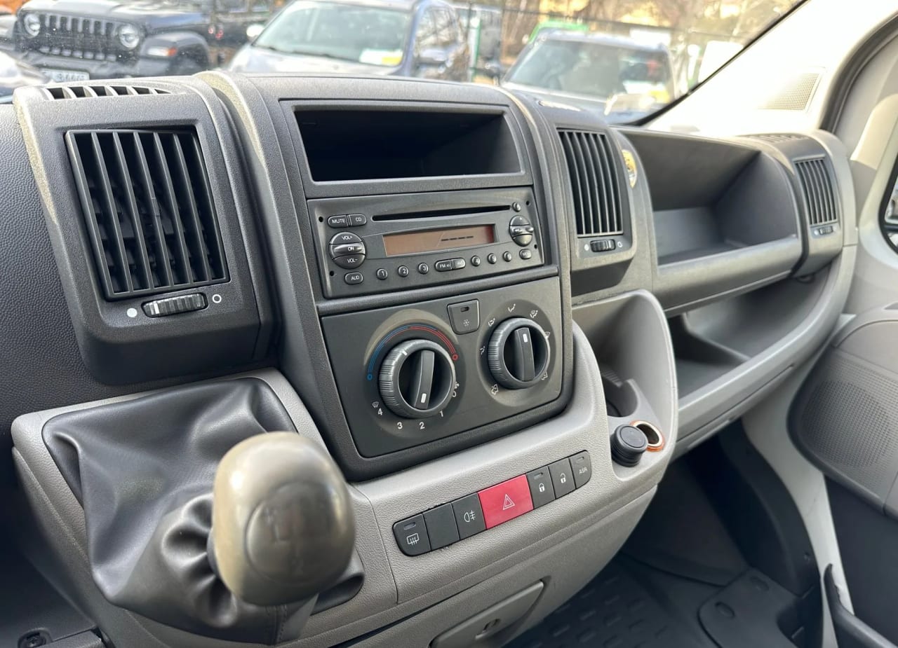 Zdjęcie oferty Peugeot BOXER nr. 14