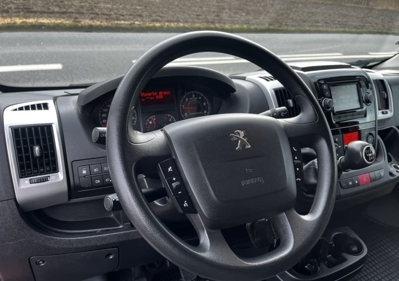 Zdjęcie oferty Peugeot Boxer nr. 21