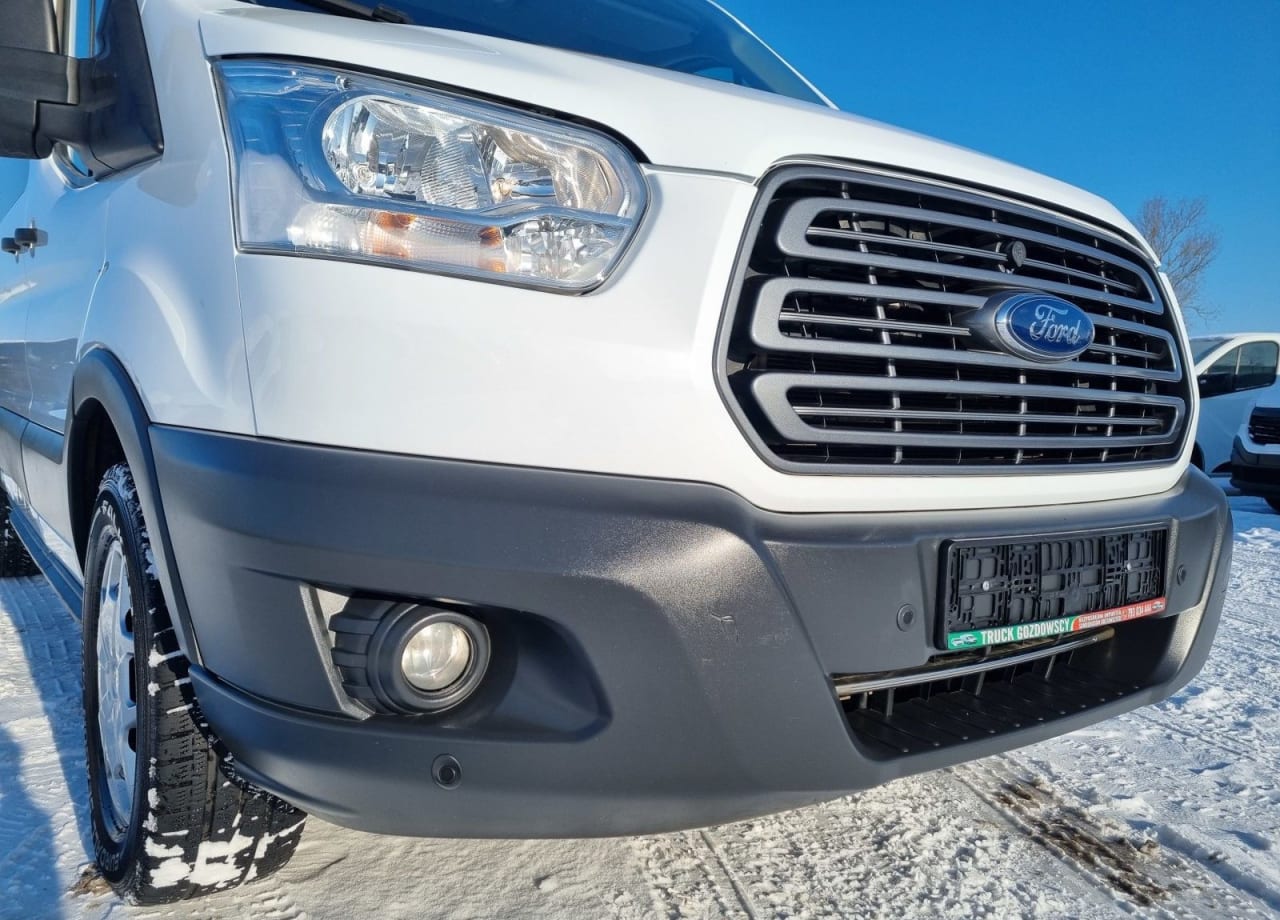 Zdjęcie oferty Ford Transit L3H2 *79999zł NETTO* Brygadówka 6 osób 2,0TdCi/131KM nr. 10