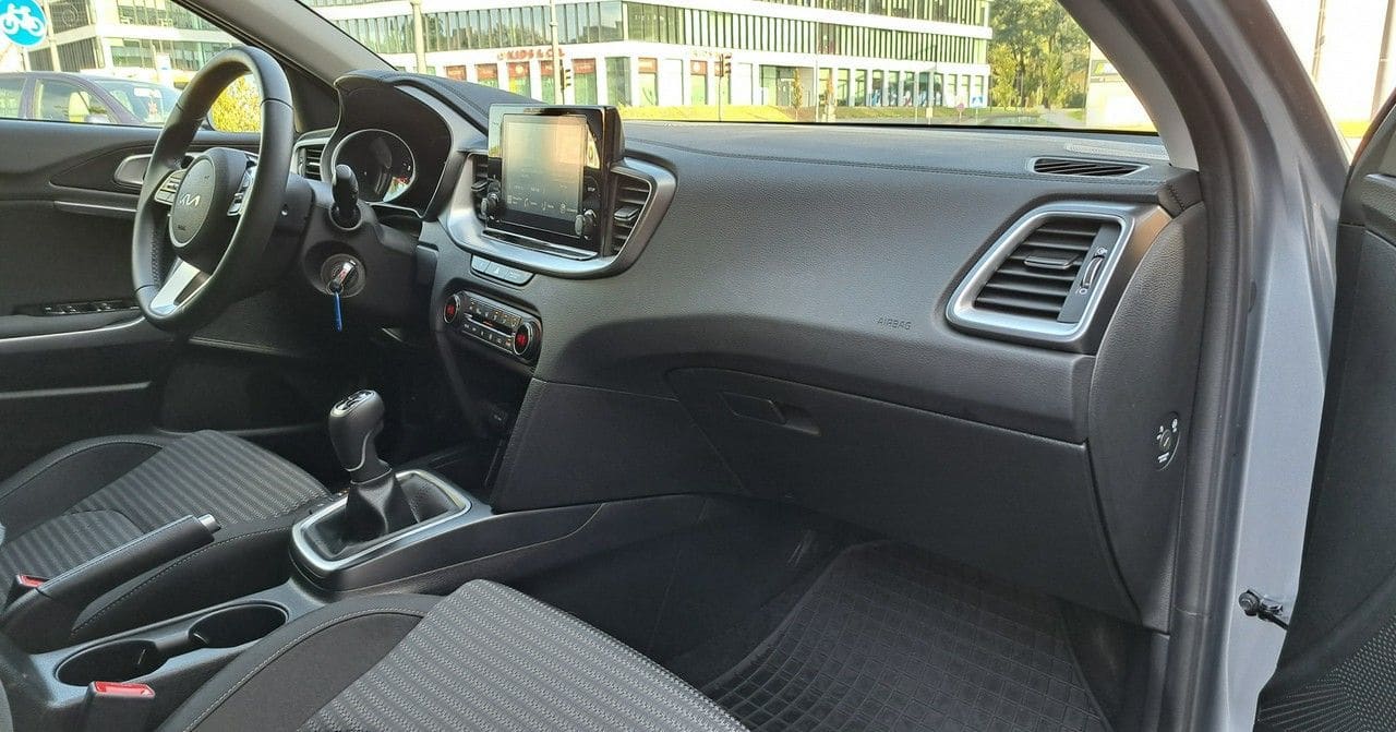 Zdjęcie oferty Kia Ceed nr. 11