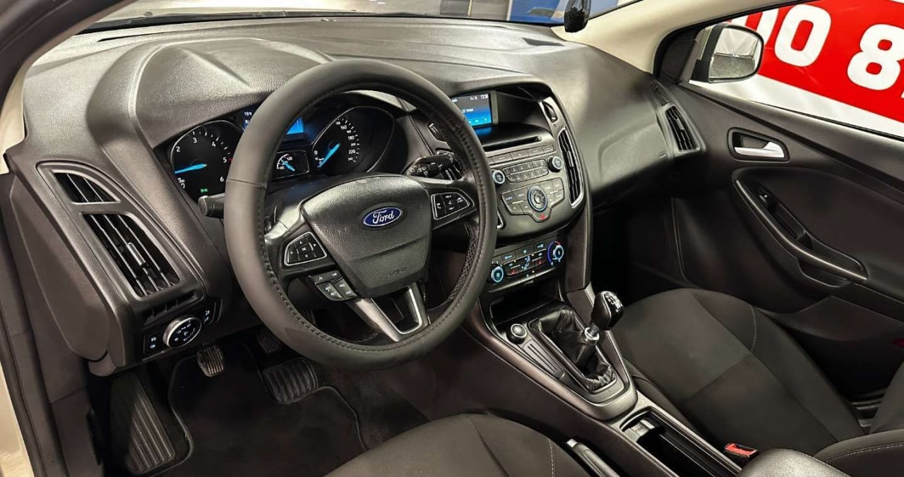 Zdjęcie oferty Ford Focus nr. 19