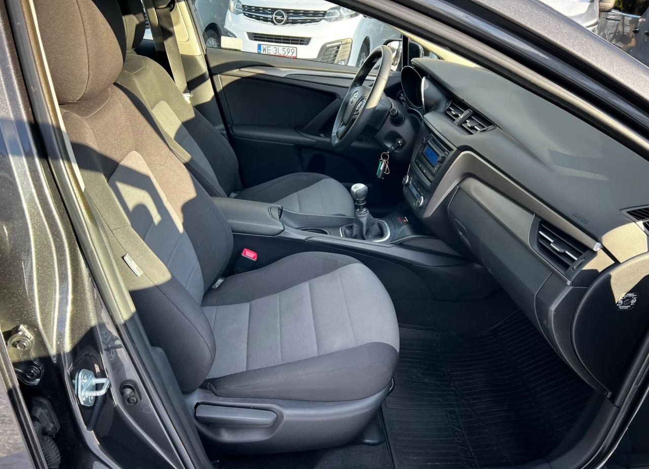 Zdjęcie oferty Toyota Avensis nr. 20