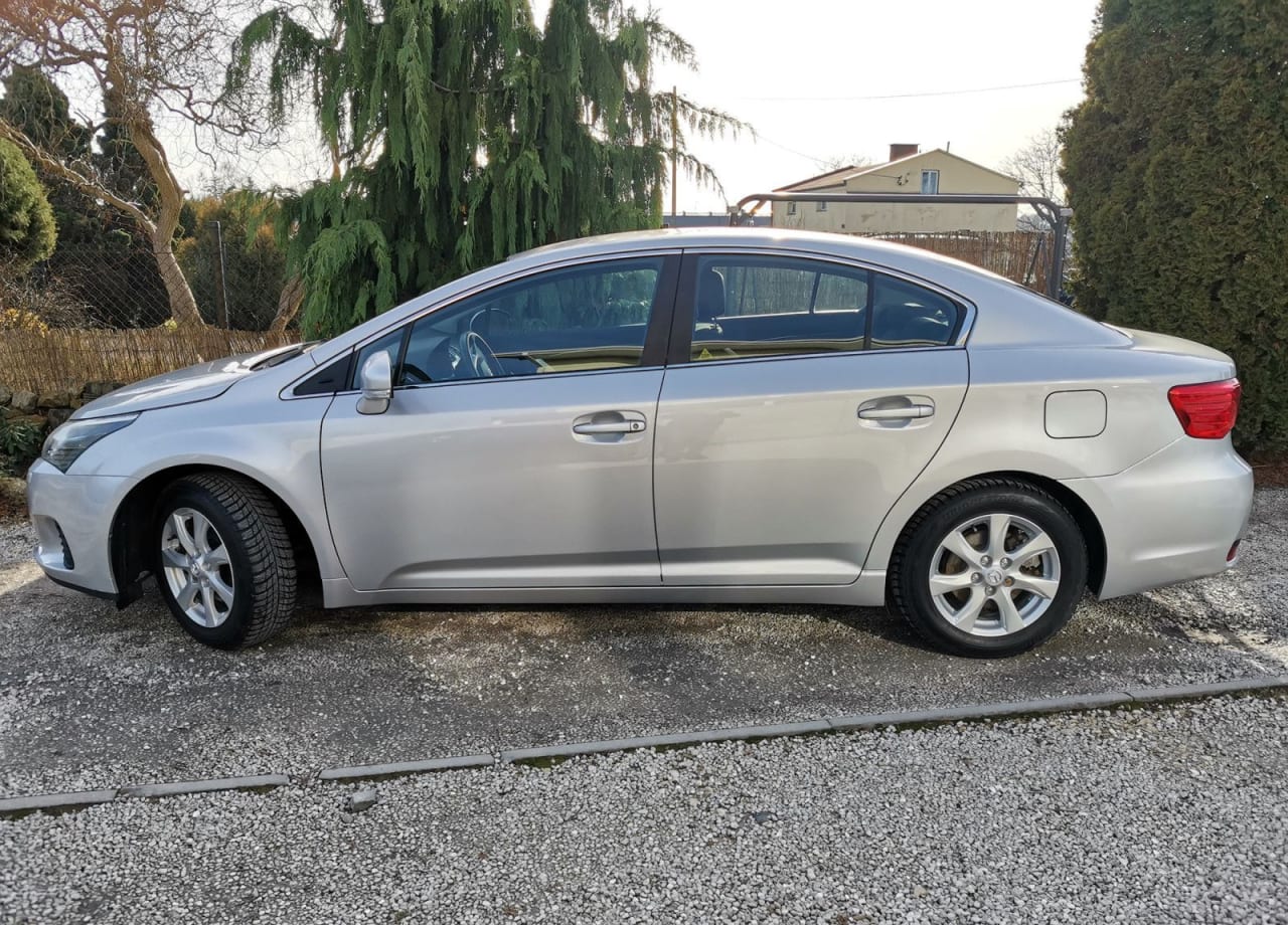 Zdjęcie oferty Toyota Avensis nr. 19
